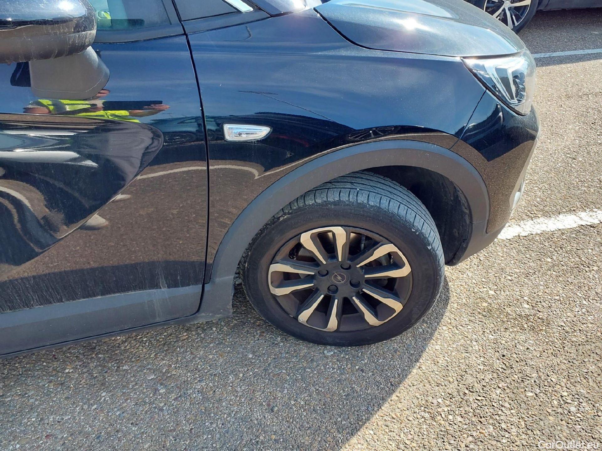  Opel  Crossland OPEL  / 2020 / 5P / crossover 1.2 96kW (130CV) Elegance Pack AT6 #20