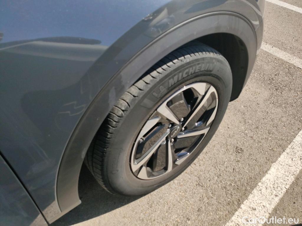  KIA  Sportage KIA  / 2022 / 5P / todoterreno 1.6 T-GDi MHEV 110kW (150CV) Drive 4x2 #10