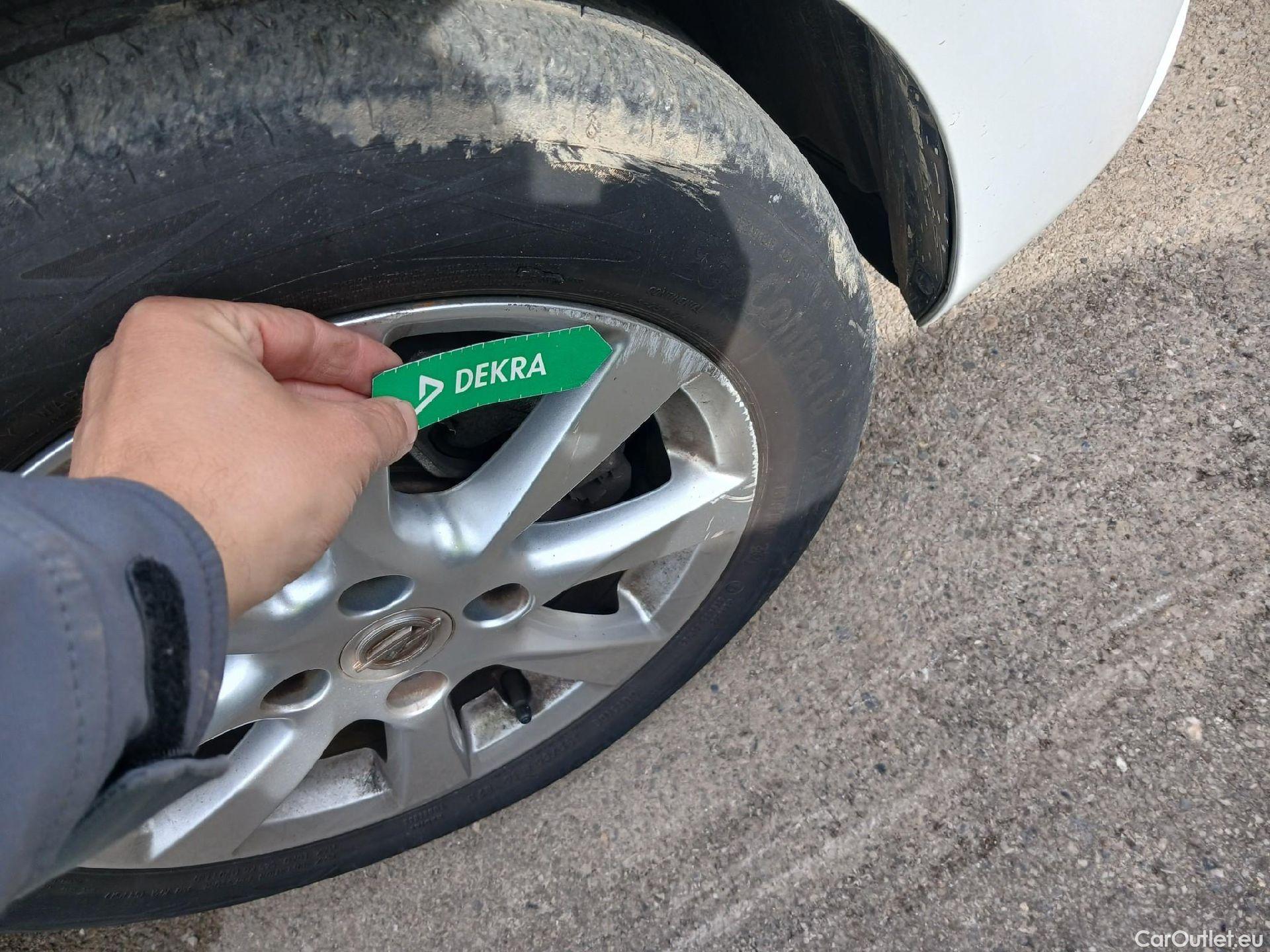  Opel  Corsa OPEL  / 2019 / 5P / berlina con portón 1.2T XHL 74kW (100CV) Edition (AC2) #3