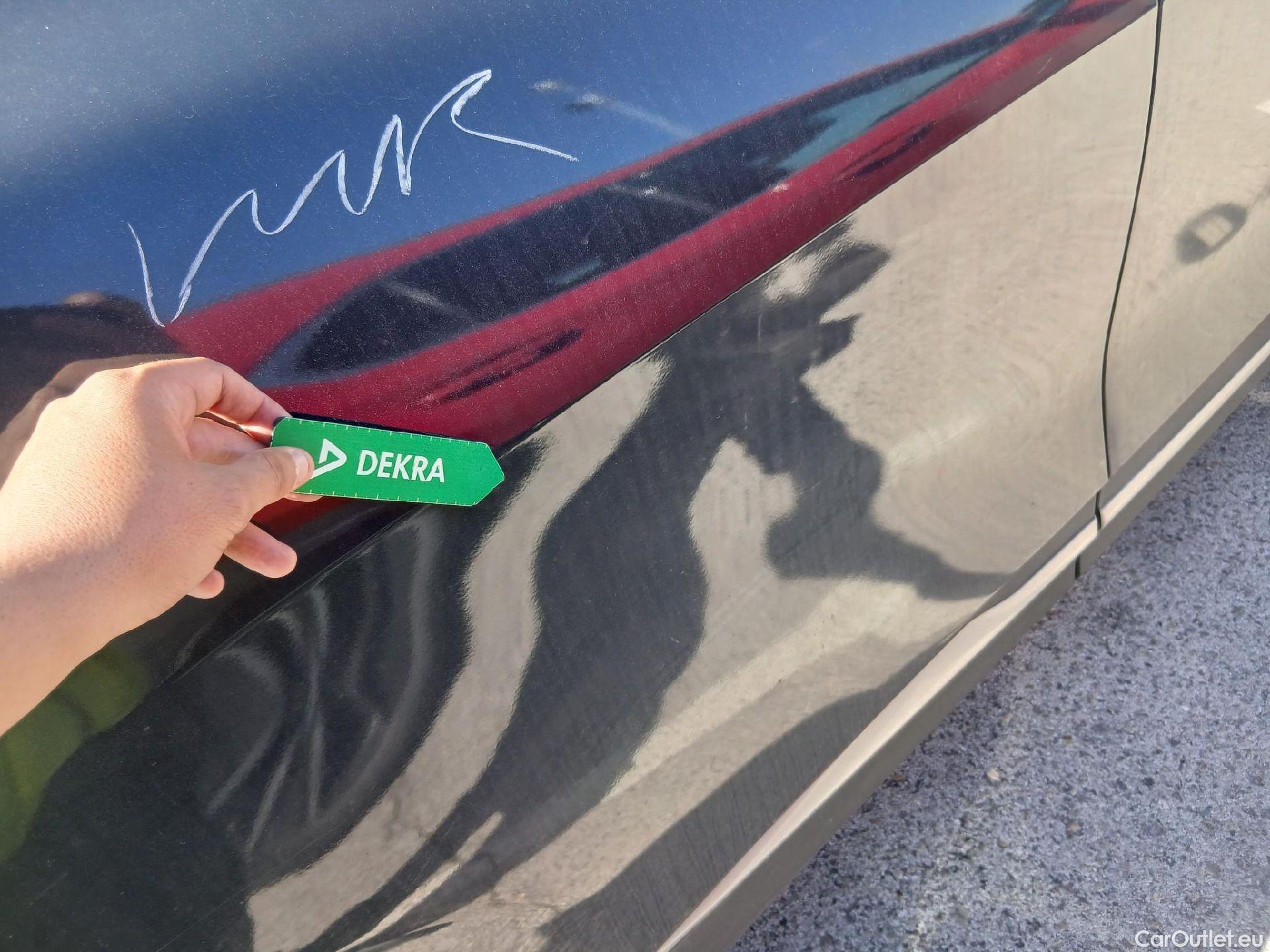  KIA  Sportage KIA  / 2022 / 5P / todoterreno 1.6 CRDi MHEV 100kW (136CV) Drive 4X2 #22