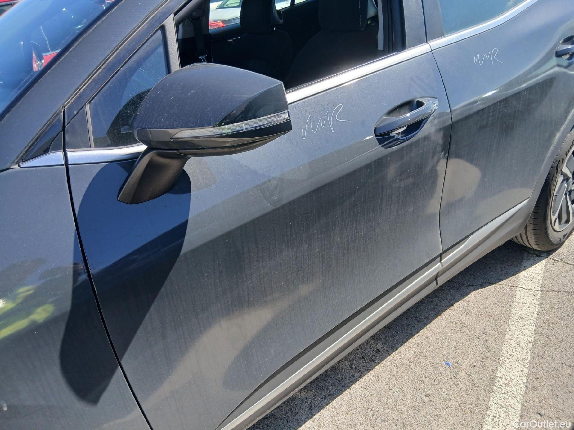  KIA  Sportage KIA  / 2022 / 5P / todoterreno 1.6 CRDi MHEV 100kW (136CV) Drive 4X2 #7