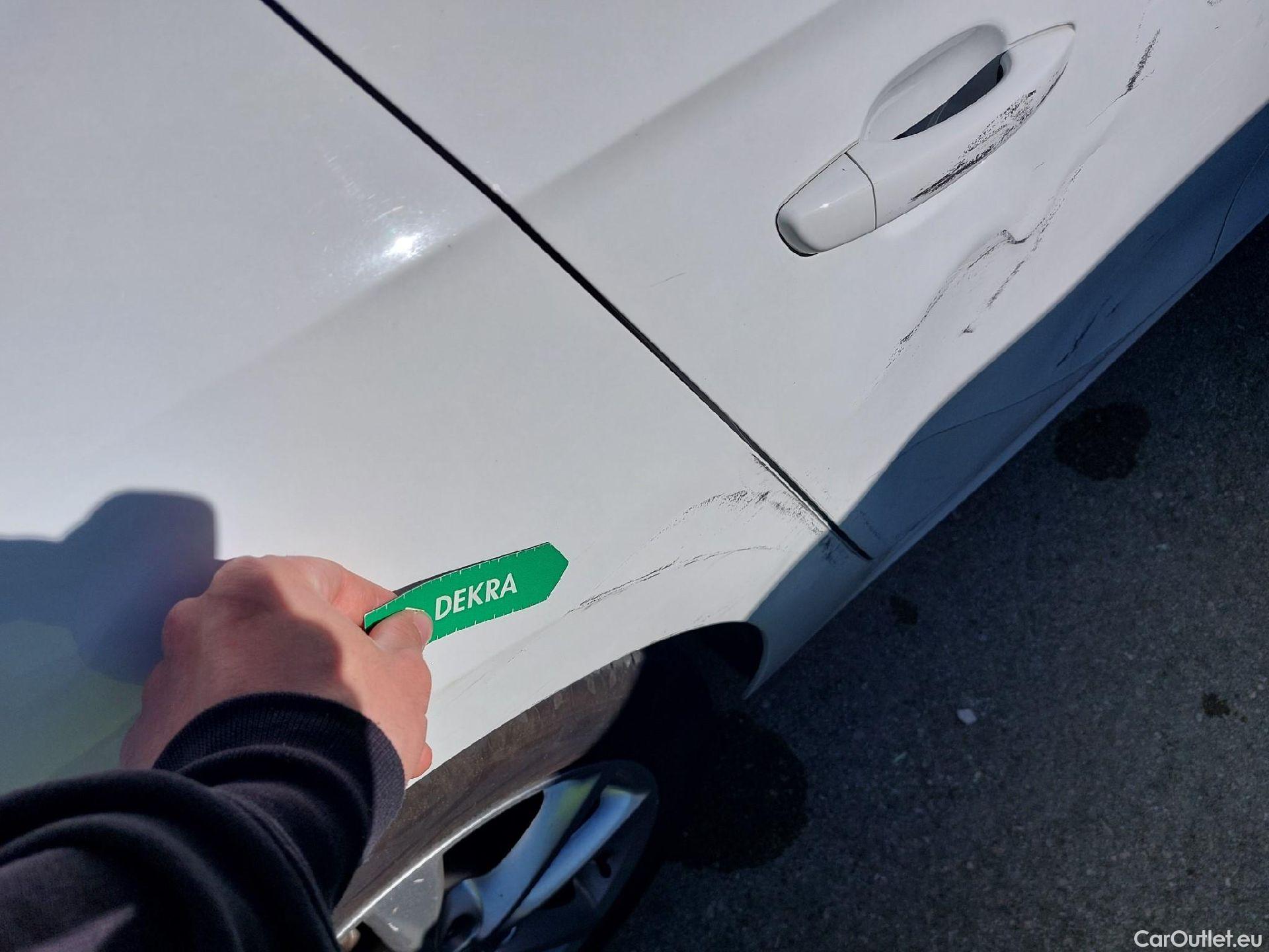  Opel  Corsa OPEL  1.2T XHL 74kW (100CV) Elegance #28