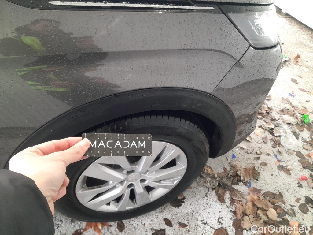  Peugeot  3008 PEUGEOT  / 2020 / 5P / todoterreno 1.5 BlueHDi 96kW (130CV) S&S Active Pack (AC3) #8