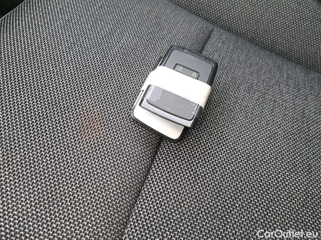  Renault  Captur RENAULT  / 2020 / 5P / todoterreno techno TCe 103 kW (140CV) EDC GPF #12