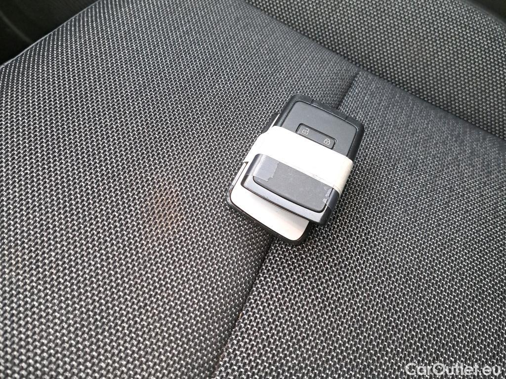  Renault  Captur RENAULT  / 2020 / 5P / todoterreno techno TCe 103 kW (140CV) EDC GPF #11