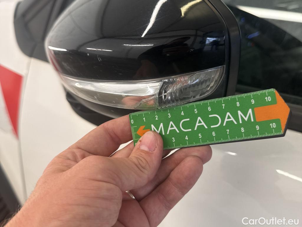  Citroen  C3  Société Feel Nav 1.2 PureTech 80CV BVM5 E6 #32