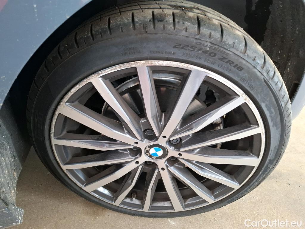  Bmw  Serie 1 BMW Série 1 / 2019 / 5P / Berline 1.5 118I DKG7 Business Design #15