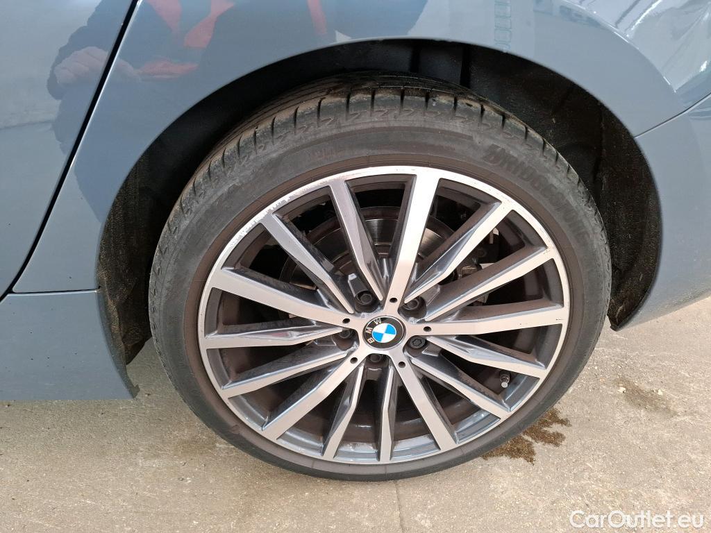  Bmw  Serie 1 BMW Série 1 / 2019 / 5P / Berline 1.5 118I DKG7 Business Design #25