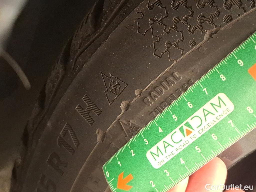  Bmw  Serie 1 Série 1 Berline 118 d Lounge 2.0 150CV BVA8 E6d #10