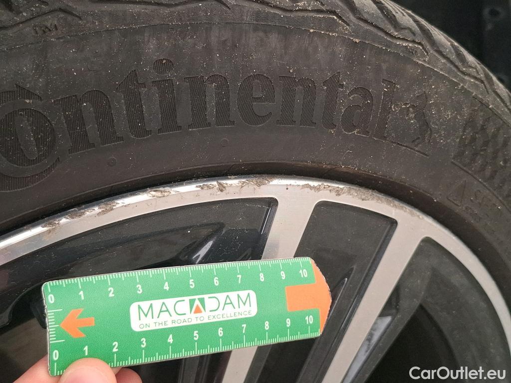  Bmw  Serie 1 Série 1 Berline 118 d Lounge 2.0 150CV BVA8 E6d #13