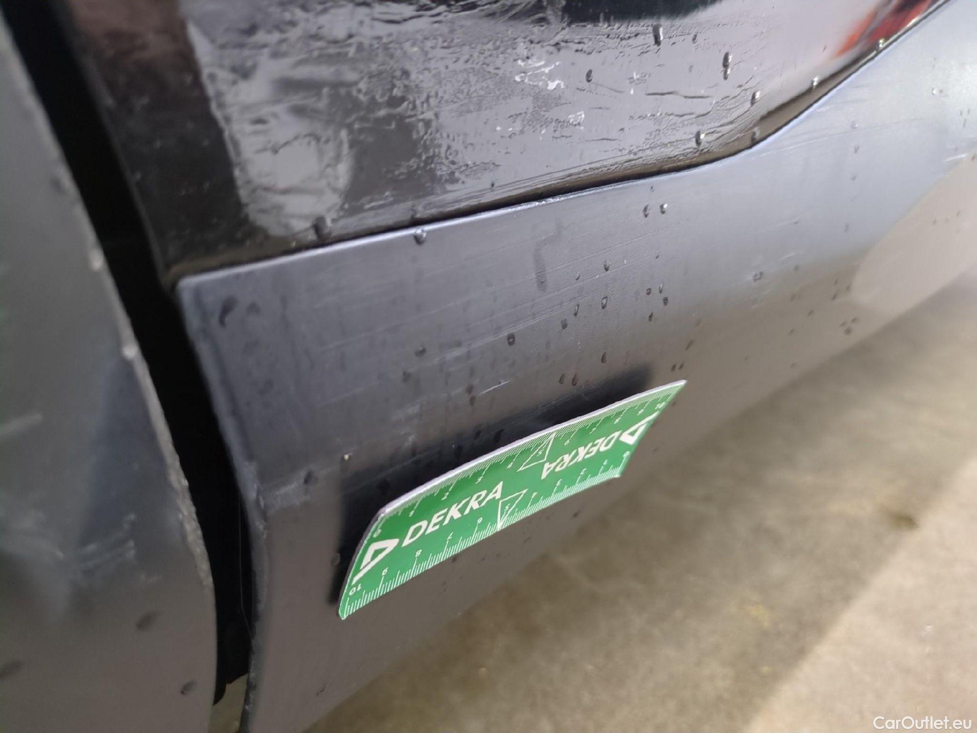  Citroen  C4 CITROEN  X / 2022 / 4P / Berline PureTech 130 S&S EAT8 Feel Pack #14