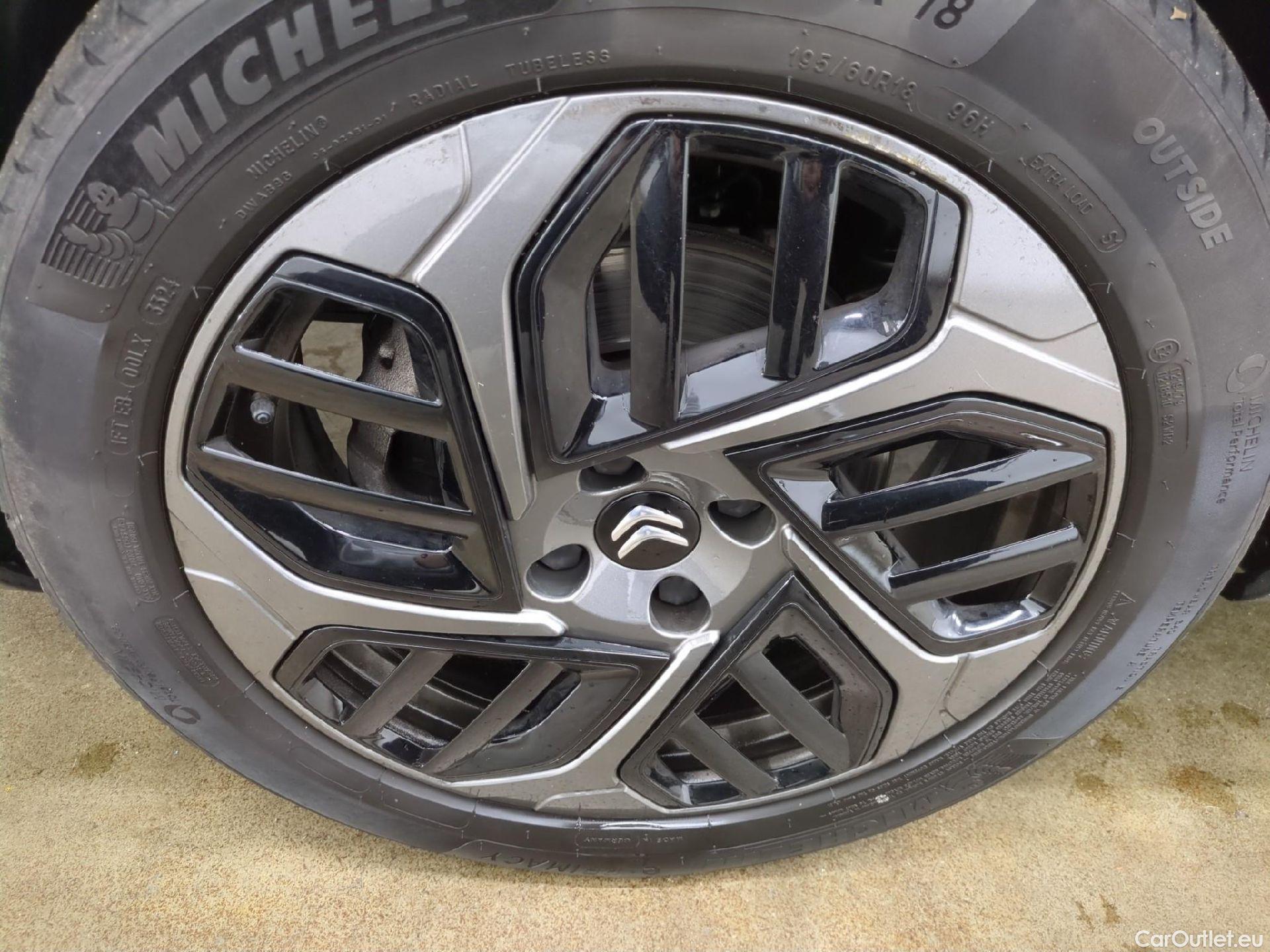  Citroen  C4 CITROEN  X / 2022 / 4P / Berline PureTech 130 S&S EAT8 Feel Pack #5