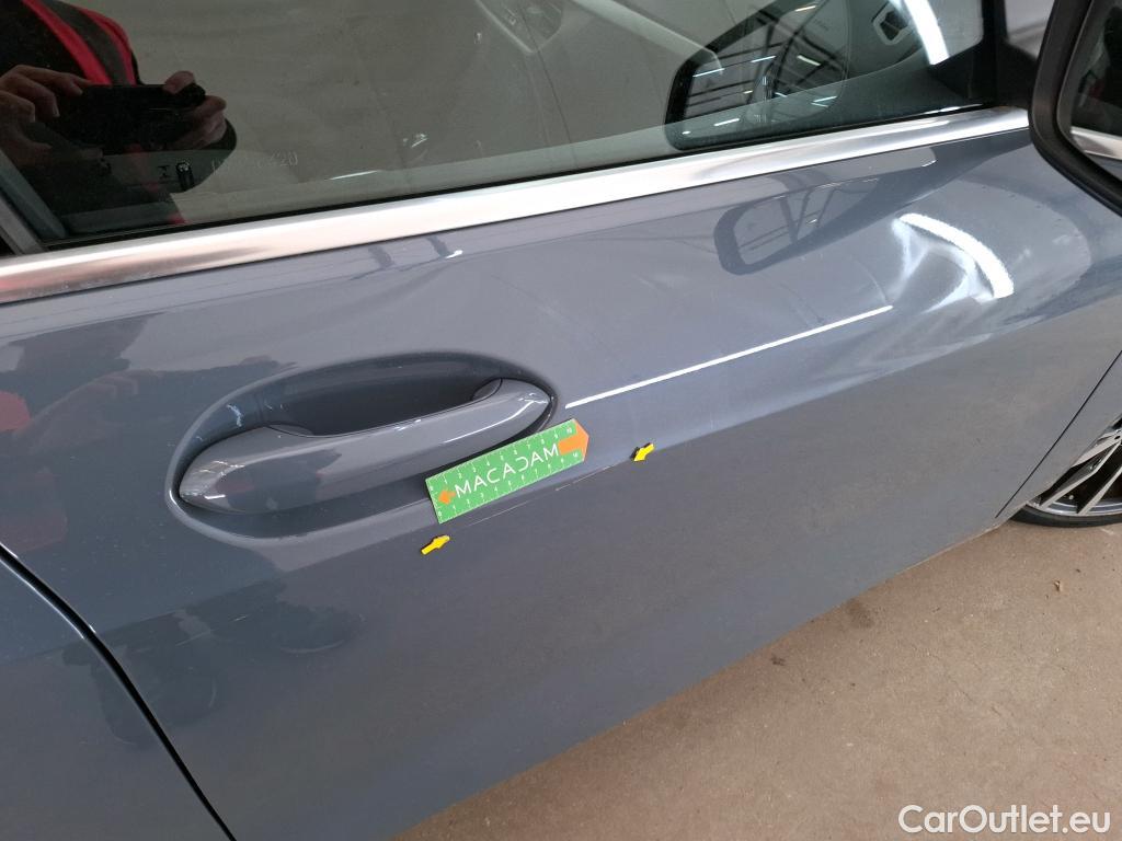  Bmw  Serie 1 BMW Série 1 / 2019 / 5P / Berline 1.5 118I DKG7 Business Design #4