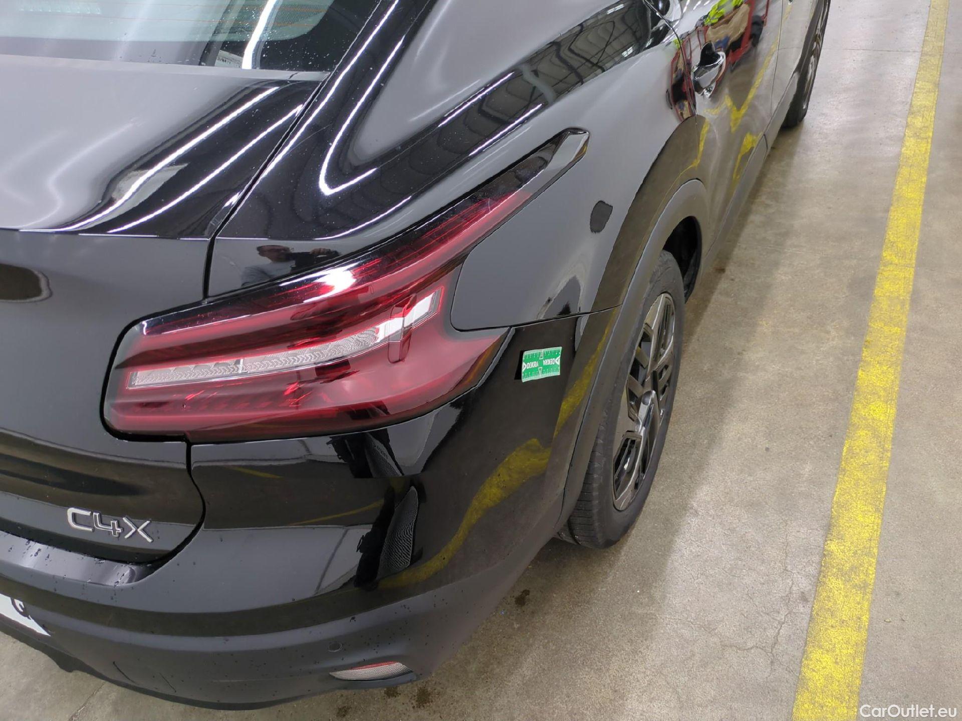  Citroen  C4 CITROEN  X / 2022 / 4P / Berline PureTech 130 S&S EAT8 Feel Pack #28