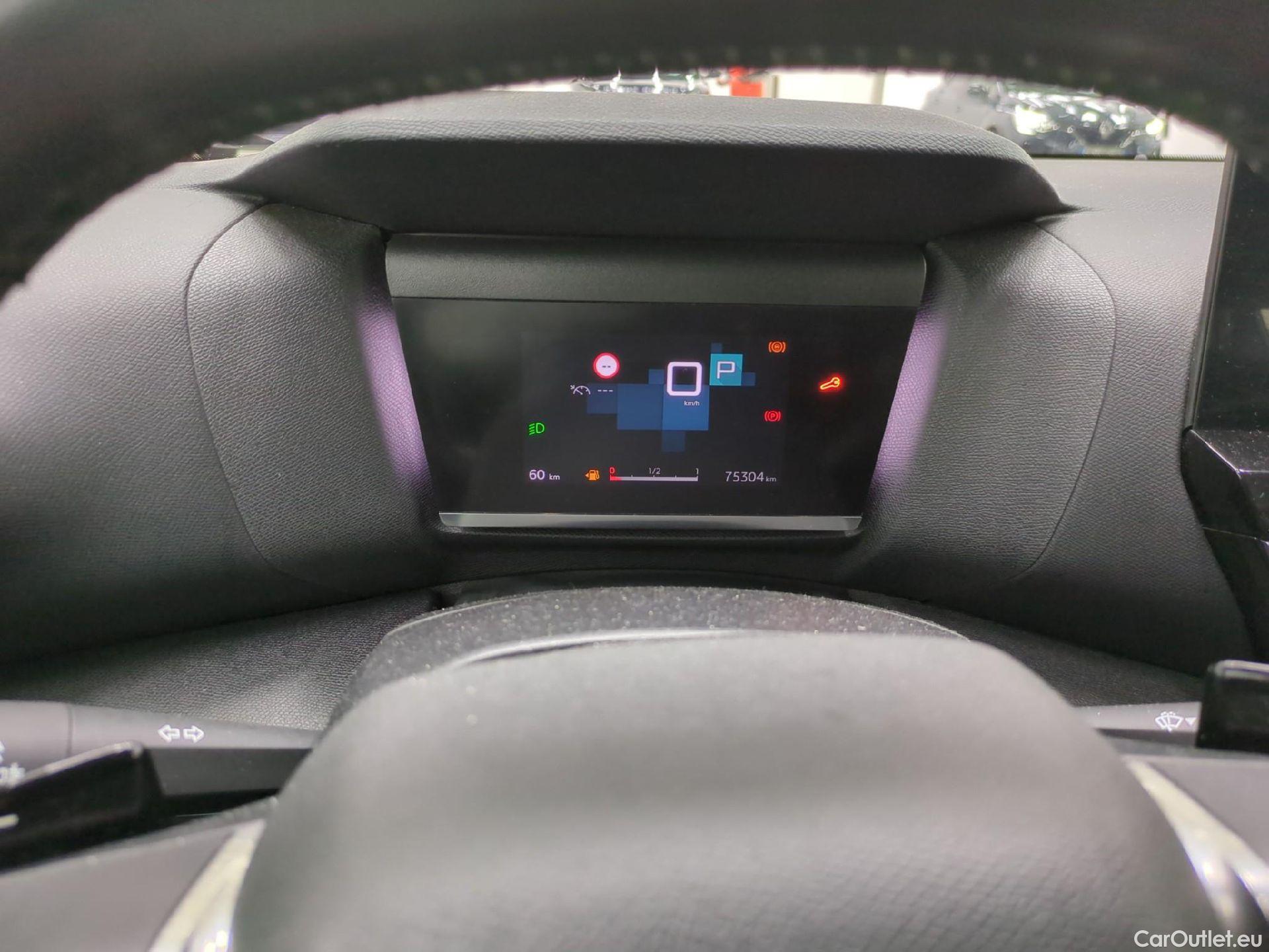  Citroen  C4 CITROEN  X / 2022 / 4P / Berline PureTech 130 S&S EAT8 Feel Pack #1