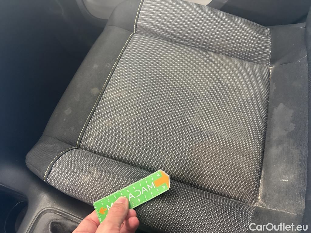  Citroen  C3  Société Feel Nav 1.2 PureTech 80CV BVM5 E6 #35