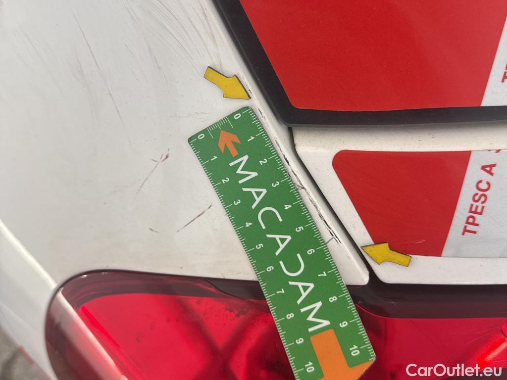  Citroen  C3  Société Feel Nav 1.2 PureTech 80CV BVM5 E6 #44