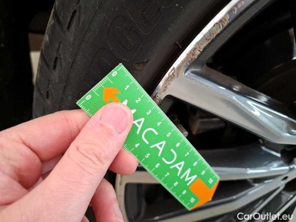  Bmw  Serie 1 BMW Série 1 / 2019 / 5P / Berline 1.5 118I DKG7 Business Design #13