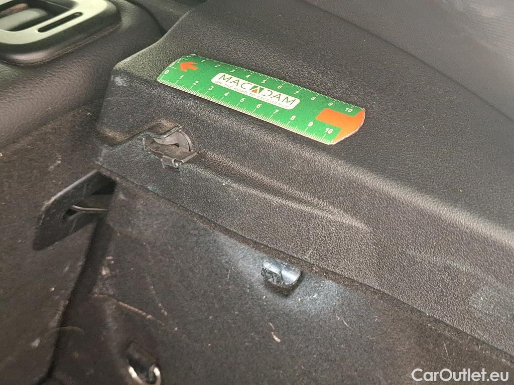  Bmw  Serie 1 Série 1 Berline 118 d Lounge 2.0 150CV BVA8 E6d #6