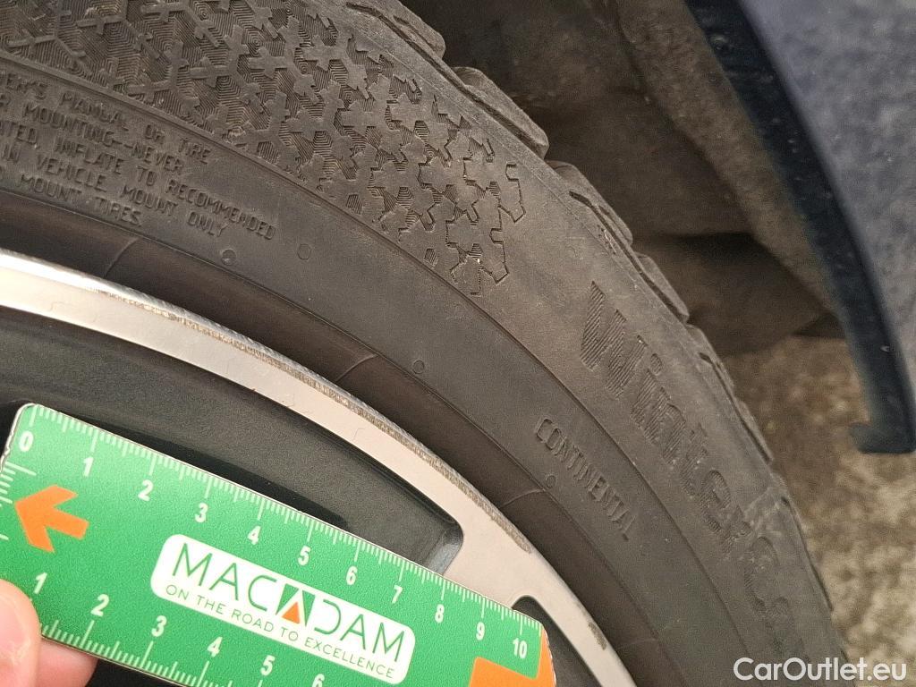  Bmw  Serie 1 Série 1 Berline 118 d Lounge 2.0 150CV BVA8 E6d #19