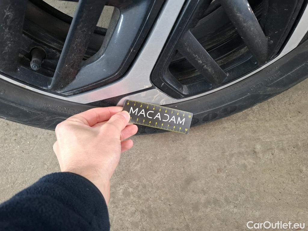  Citroen  C4  Berline Feel Pack 1.2 PureTech 130CV BVM6 E6d #40