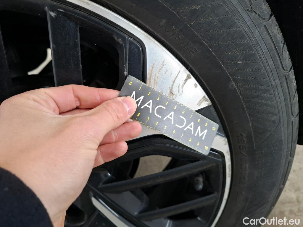  Citroen  C4  Berline Feel Pack 1.2 PureTech 130CV BVM6 E6d #32