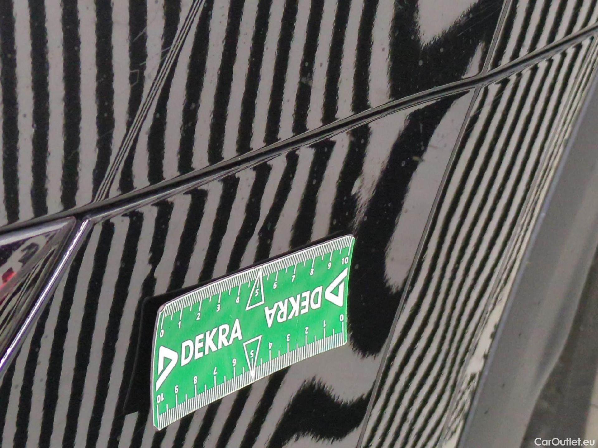  Citroen  C4 CITROEN  X / 2022 / 4P / Berline PureTech 130 S&S EAT8 Feel Pack #29