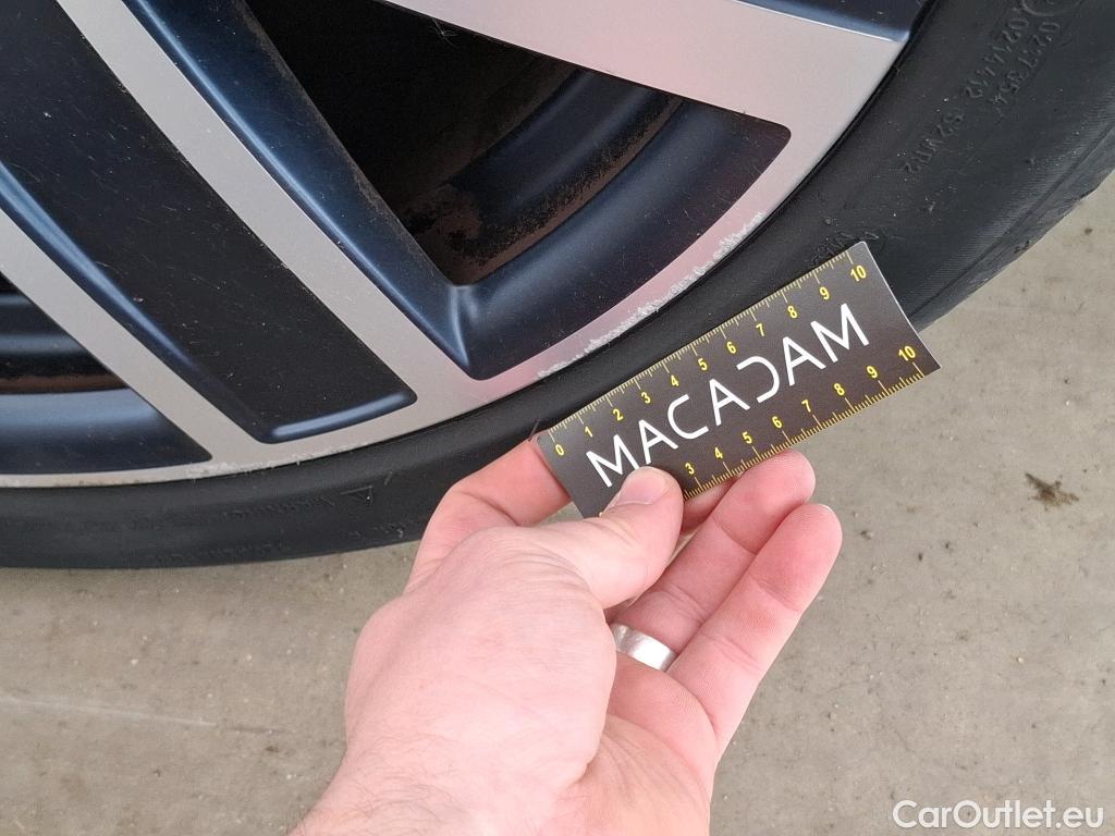  Mini  Countryman MINI  / 2016 / 5P / Crossover Cooper D Finition Yours 150 BVM6 #25