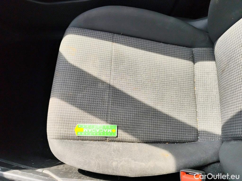  Volkswagen  Caddy VOLKSWAGEN  Cargo / 2020 / 4P / Fourgonnette 2.0 TDI 75ch Business #9