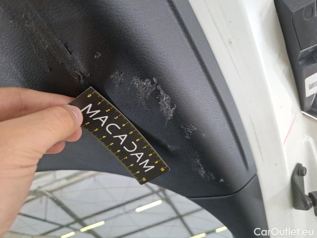  Nissan  Juke NISSAN  / 2019 / 5P / Crossover DIG-T 114 BVM6 Shadow(SP) #39