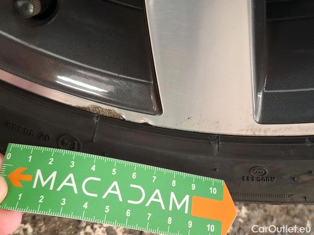  Volkswagen  T-ROC VOLKSWAGEN  / 2017 / 5P / SUV 1.5 TSI 150 EVO R-LINE DSG7 #6