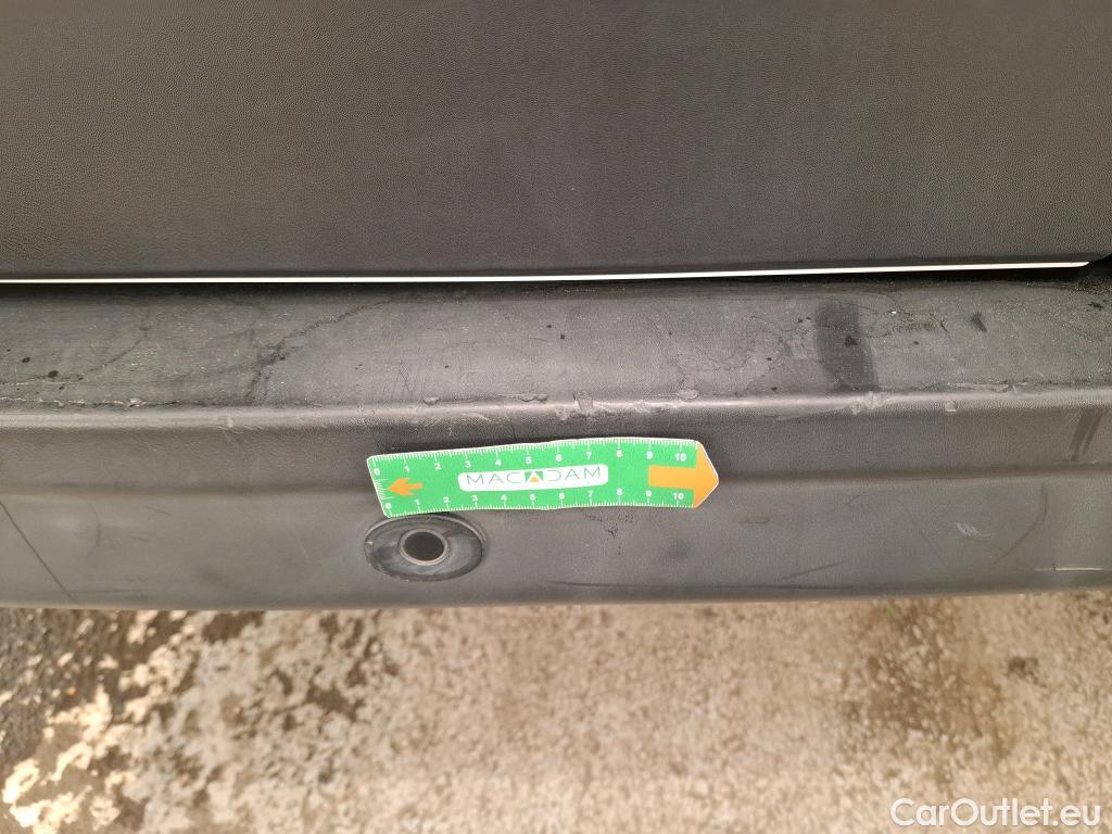  Renault  Master  III Fourgon L2H2 3 5 Grand Confort dCi 135CV BVM6 E6dT #12