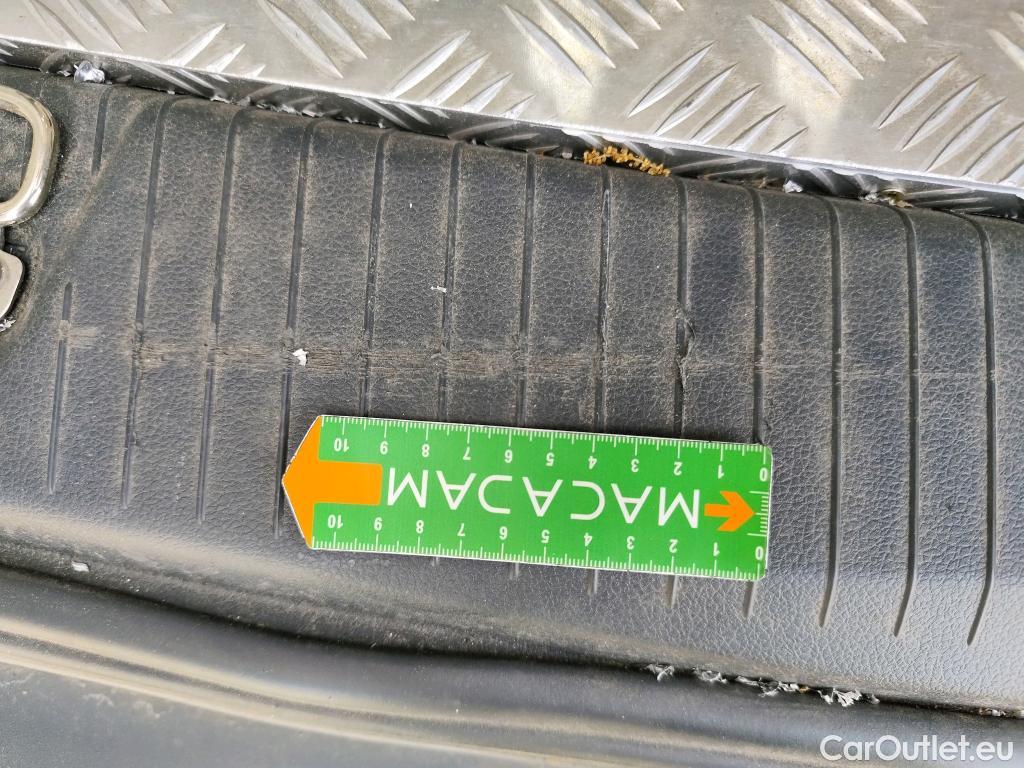  Volkswagen  Caddy VOLKSWAGEN  Cargo / 2020 / 4P / Fourgonnette 2.0 TDI 75ch Business #16