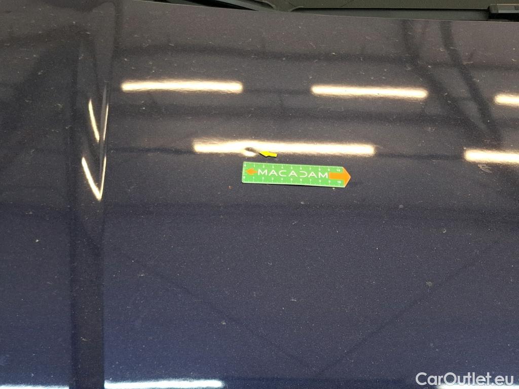  Volkswagen  Golf  VOLKSWAGEN / 2020 / 5P / Berline 2.0 TDI SCR 115 DSG7 Life Busi #16