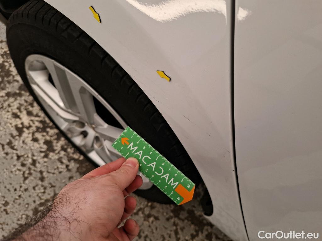  Renault  Clio  IV Business 0.9 TCe 90CV BVM5 E6 #9