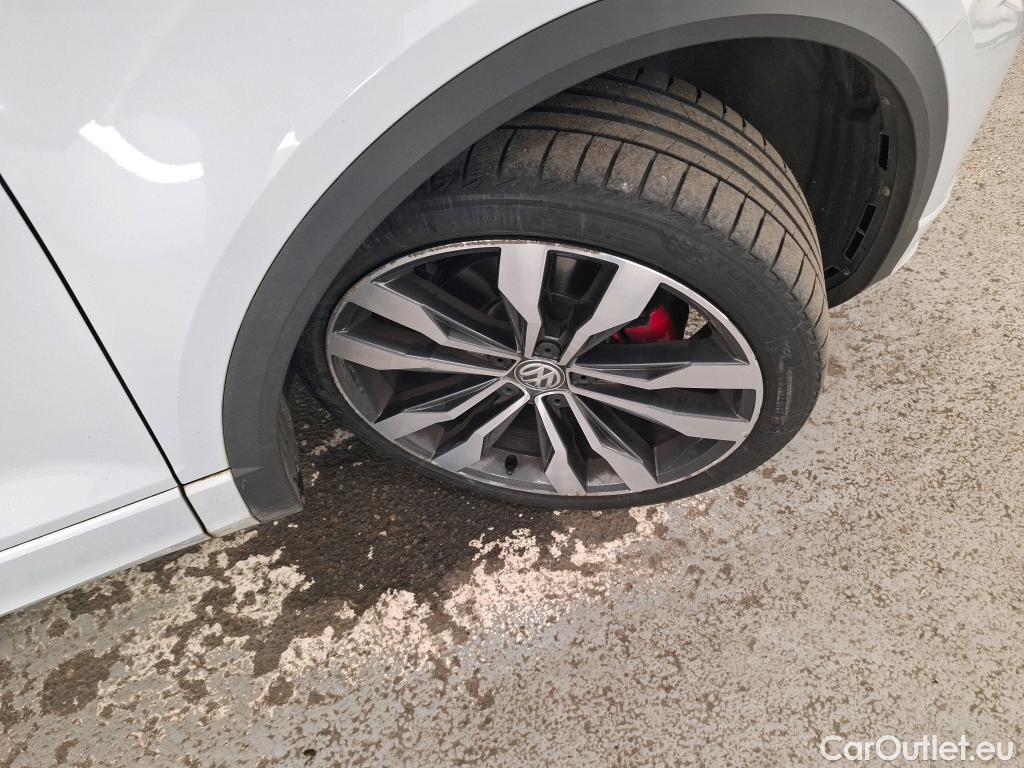  Volkswagen  T-ROC VOLKSWAGEN  / 2017 / 5P / SUV 1.5 TSI 150 EVO R-LINE DSG7 #20