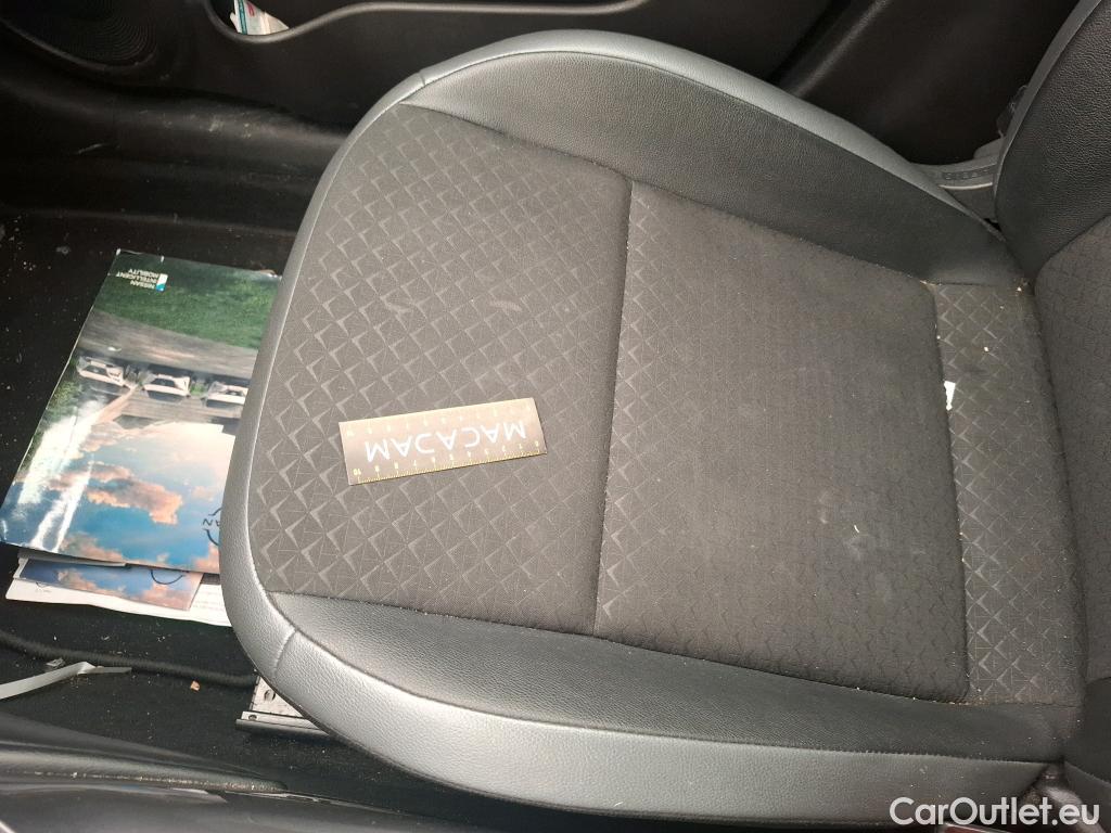  Nissan  Juke NISSAN  / 2019 / 5P / Crossover DIG-T 114 BVM6 Shadow(SP) #53