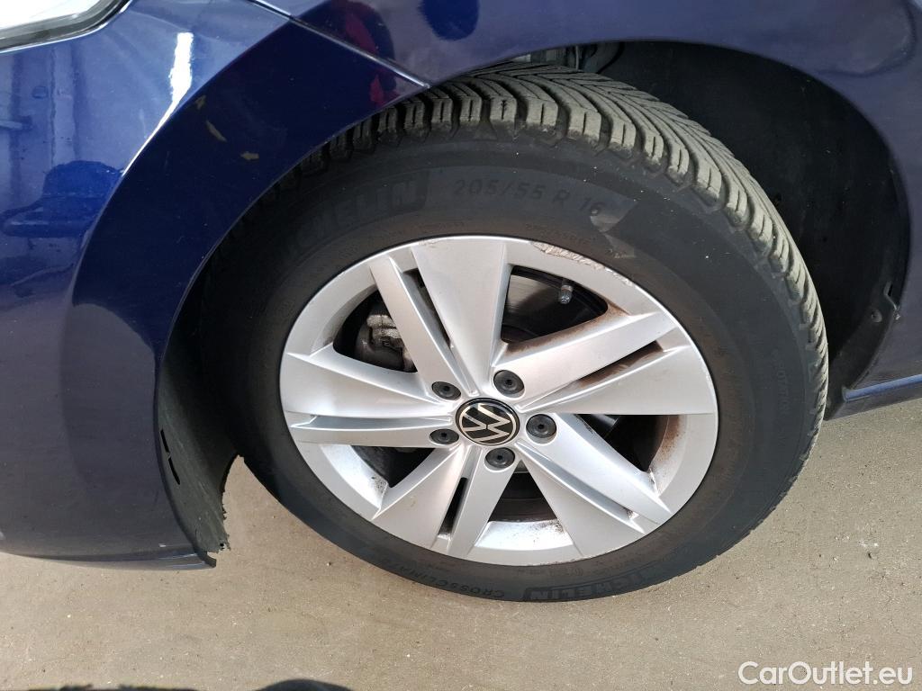  Volkswagen  Golf  VOLKSWAGEN / 2020 / 5P / Berline 2.0 TDI SCR 115 DSG7 Life Busi #20