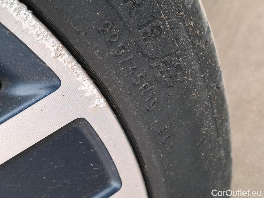  Mini  Countryman MINI  / 2016 / 5P / Crossover Cooper D Finition Yours 150 BVM6 #4