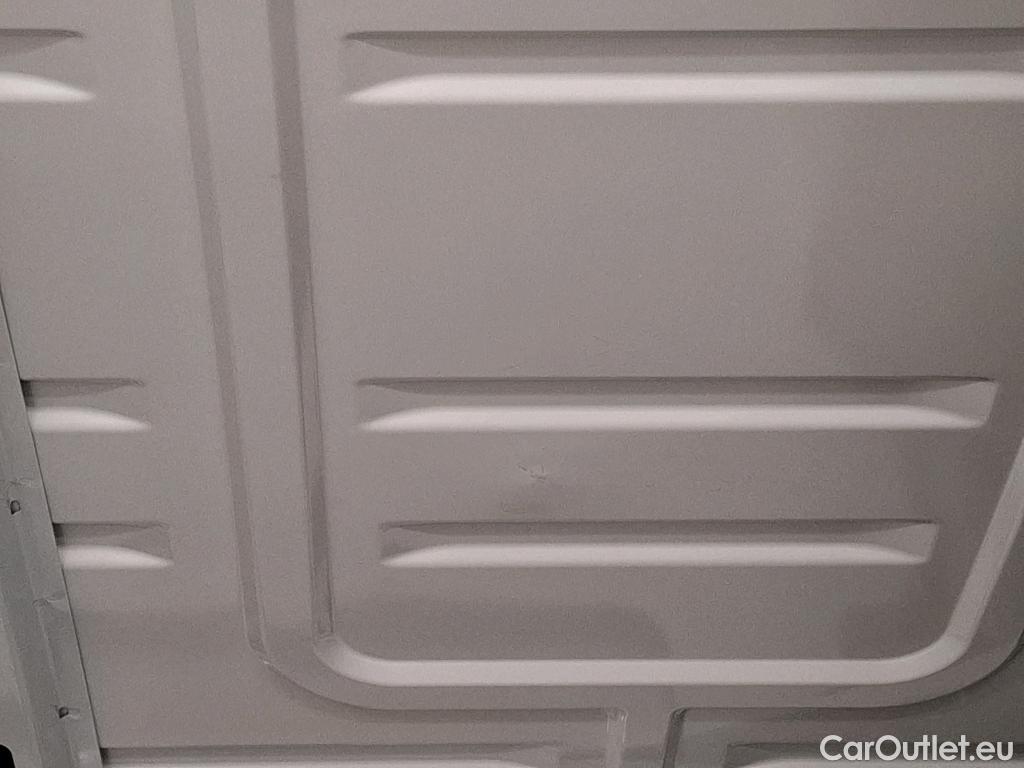  Renault  Master  III Fourgon L2H2 3 5 Grand Confort dCi 135CV BVM6 E6dT #7