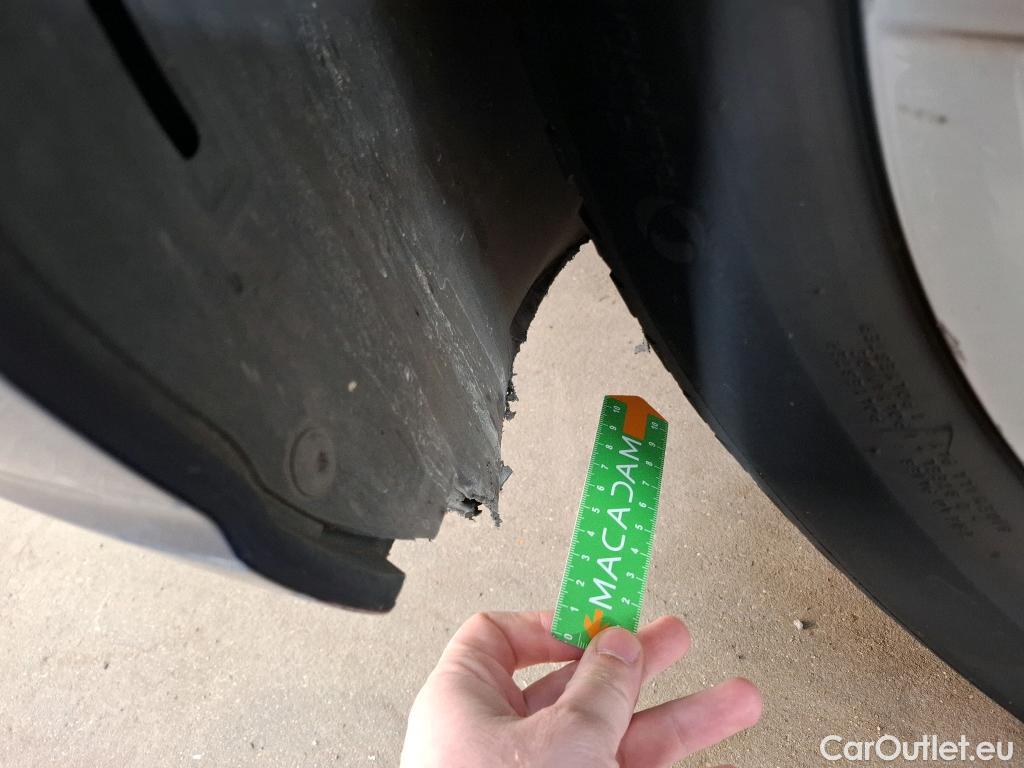  Volkswagen  Golf  VOLKSWAGEN / 2020 / 5P / Berline 2.0 TDI SCR 115 DSG7 Life Busi #39