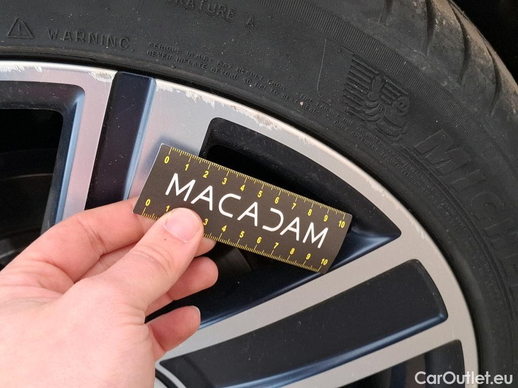  Mini  Countryman MINI  / 2016 / 5P / Crossover Cooper D Finition Yours 150 BVM6 #29