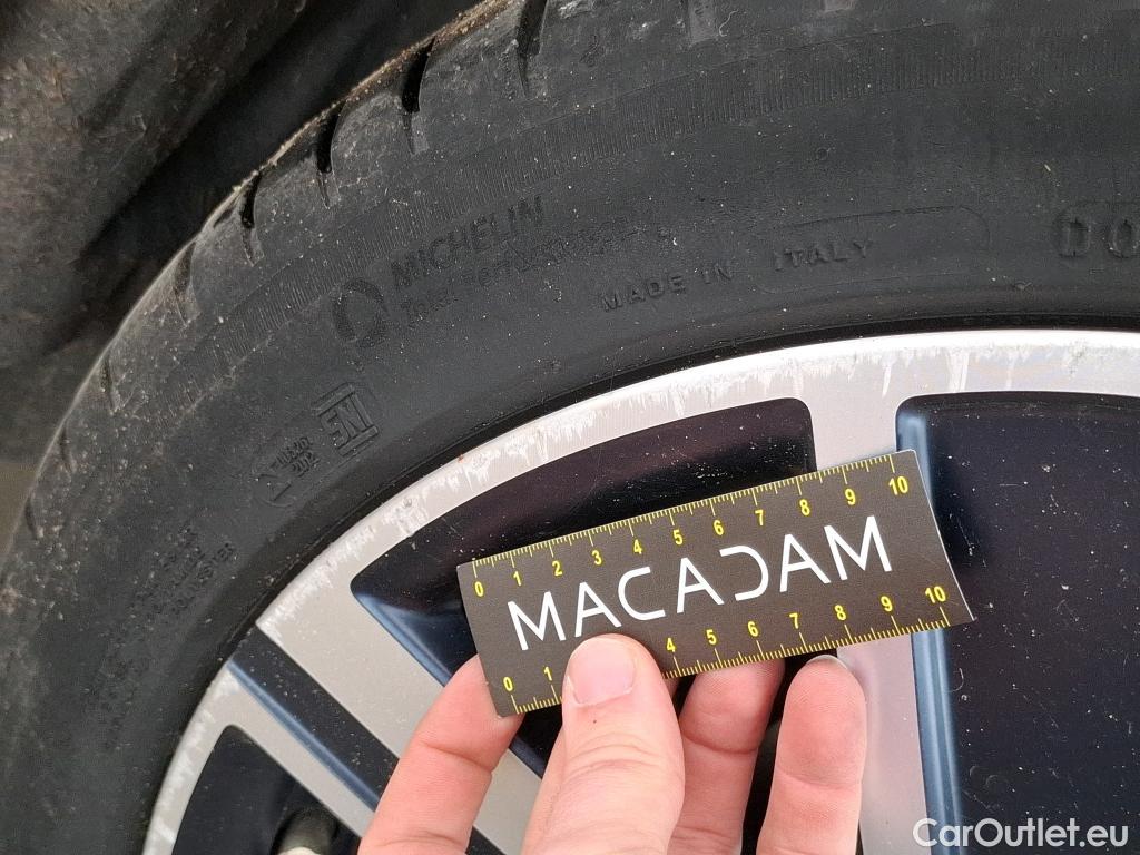  Mini  Countryman MINI  / 2016 / 5P / Crossover Cooper D Finition Yours 150 BVM6 #22