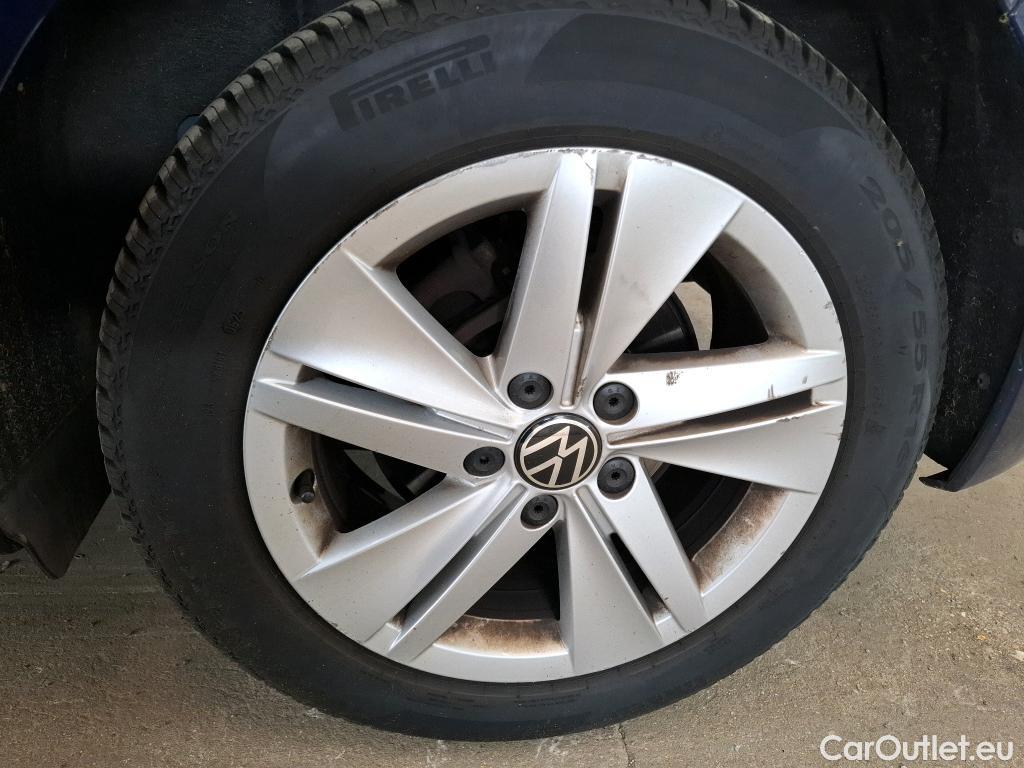  Volkswagen  Golf  VOLKSWAGEN / 2020 / 5P / Berline 2.0 TDI SCR 115 DSG7 Life Busi #25