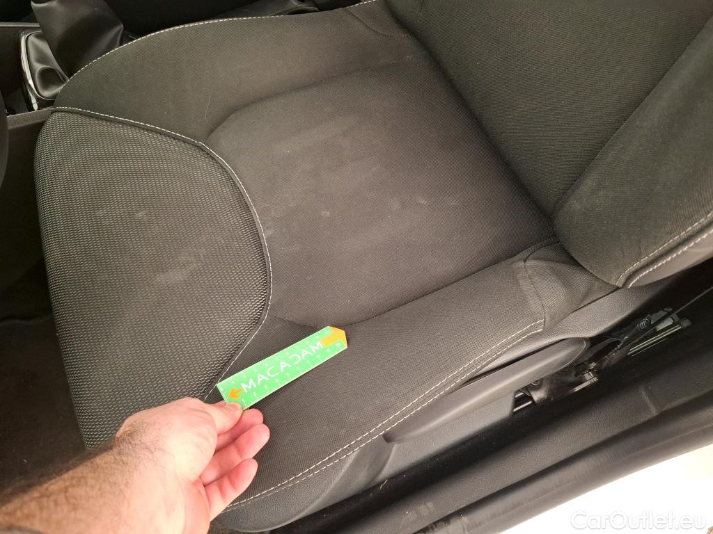  Renault  Clio  IV Business 0.9 TCe 90CV BVM5 E6 #27