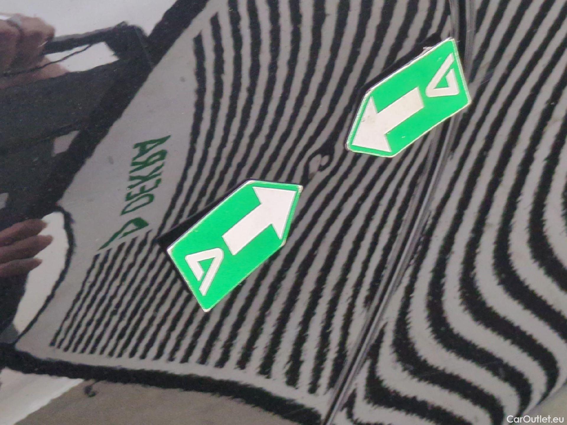  Renault  Clio  V Business 1.6 E-TECH Hybrid 140CV BVA6 E6d #18