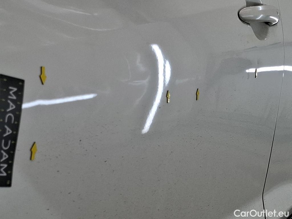  Nissan  Juke NISSAN  / 2019 / 5P / Crossover DIG-T 114 BVM6 Shadow(SP) #17