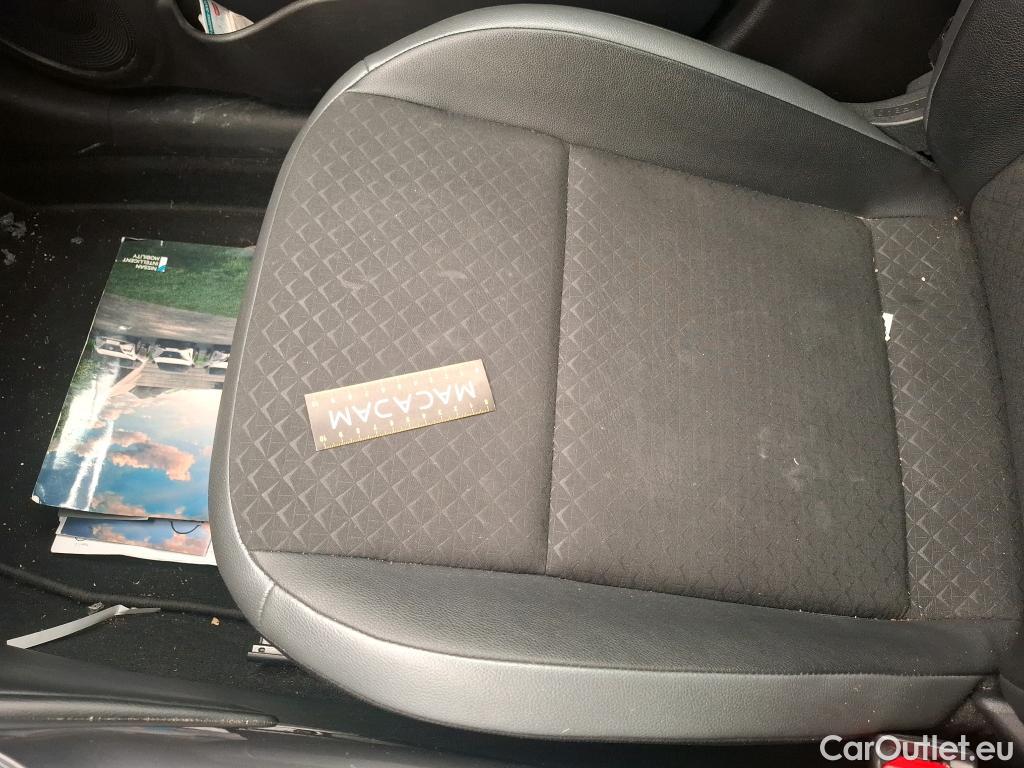  Nissan  Juke NISSAN  / 2019 / 5P / Crossover DIG-T 114 BVM6 Shadow(SP) #54