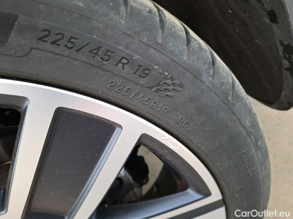  Mini  Countryman MINI  / 2016 / 5P / Crossover Cooper D Finition Yours 150 BVM6 #8