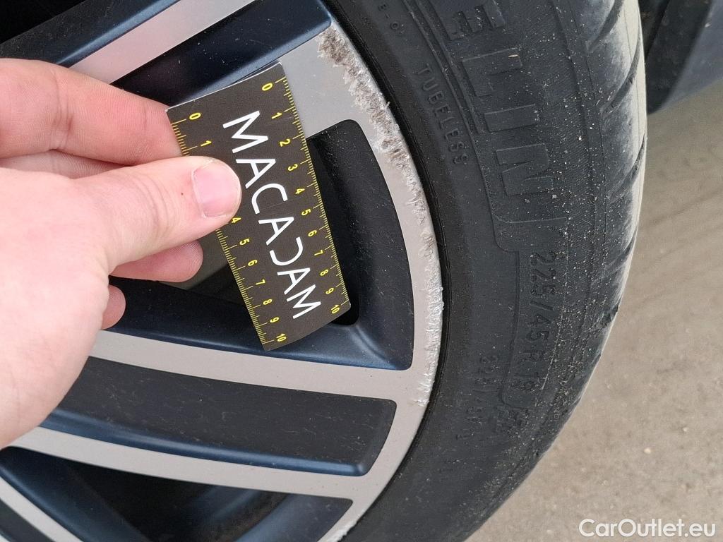  Mini  Countryman MINI  / 2016 / 5P / Crossover Cooper D Finition Yours 150 BVM6 #15